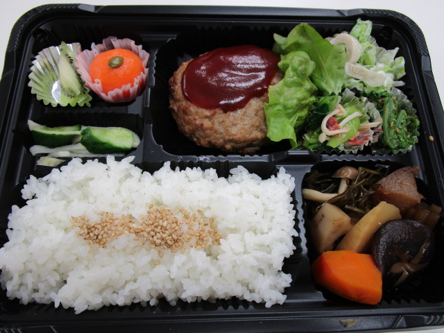 日替わり弁当（７００円）