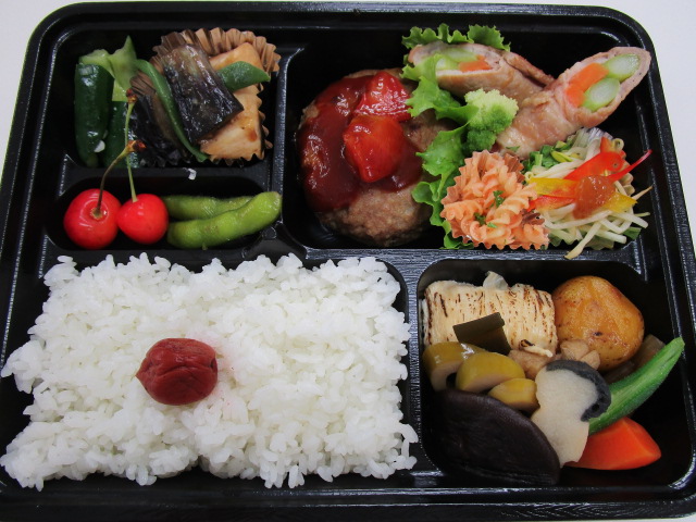 日替わり弁当（８００円）