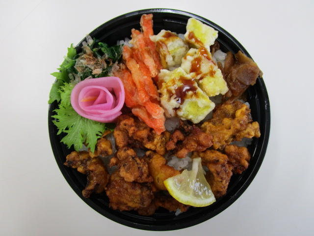 イカ唐揚げ丼