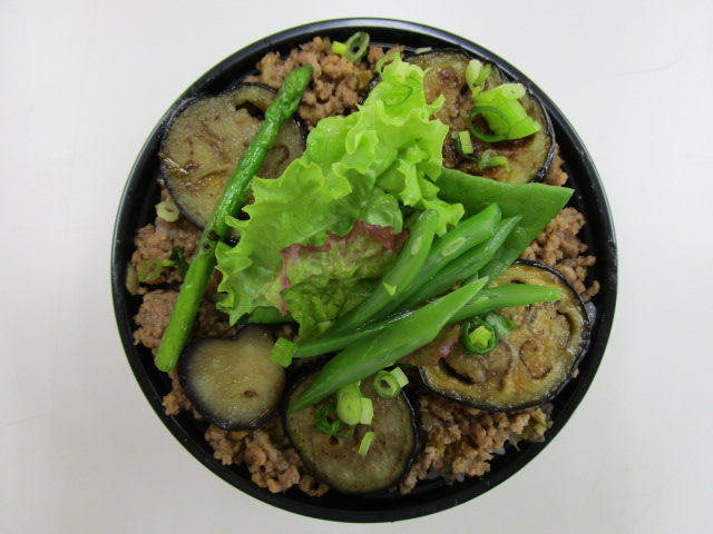麻婆茄子丼