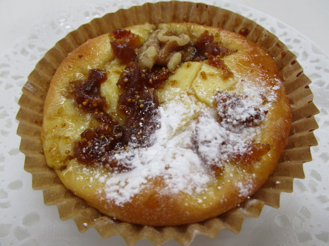 いちじくとクリームチーズ（くるみ入り）
